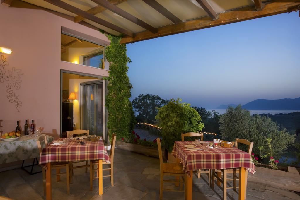 Eleonas Hotel Rovies Exterior photo